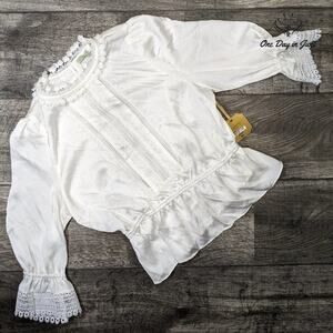 Ryegrass Lace Edge Long Sleeve Blouse Size M